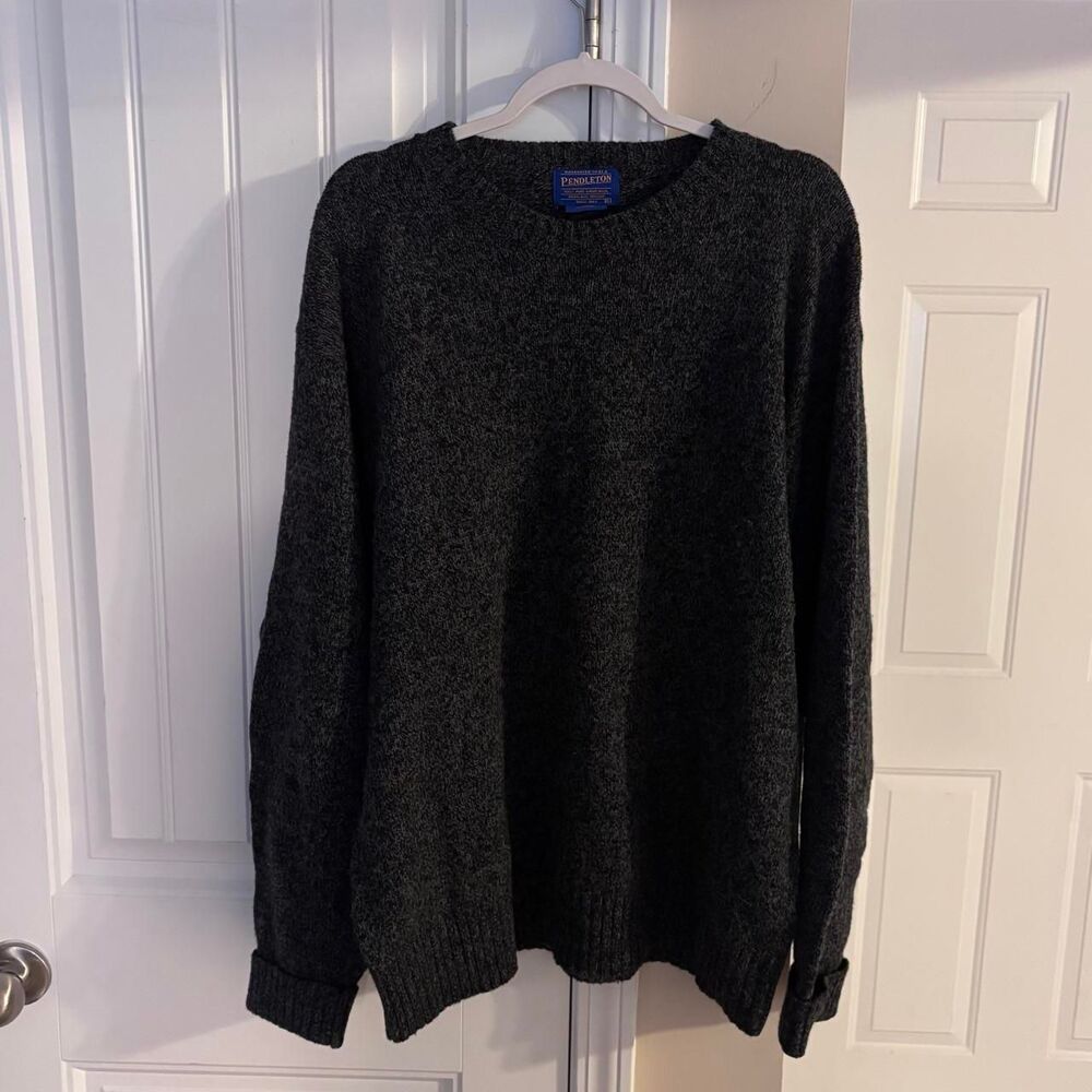 Vintage 1990s Pendleton black & gray shetland wool sweater, no flaws, size XL
